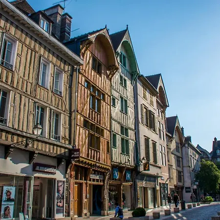 Maison Eco-chic 4 Proche Et Troyes Jardin Wifi Nigloland