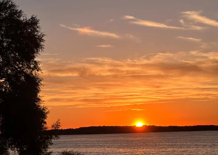 Holiday home Maison Eco-chic 4 Proche Et Troyes Jardin Wifi Nigloland *