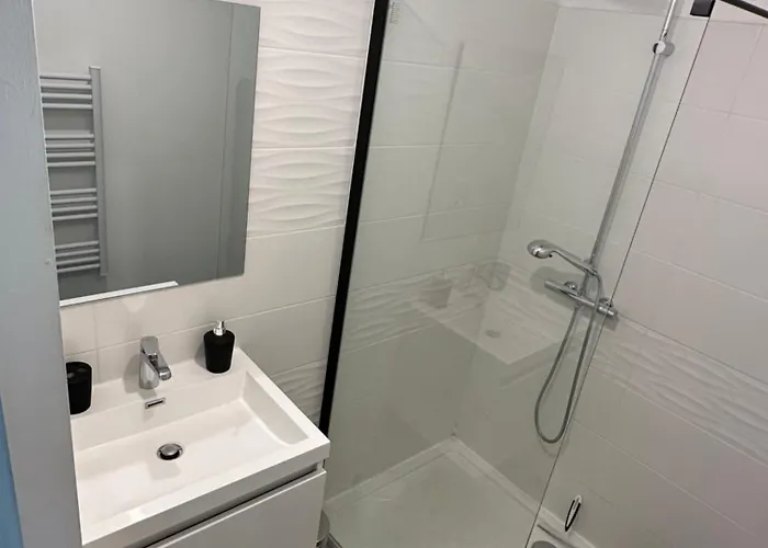 Holiday home Maison Eco-chic 4 Proche Et Troyes Jardin Wifi Nigloland *