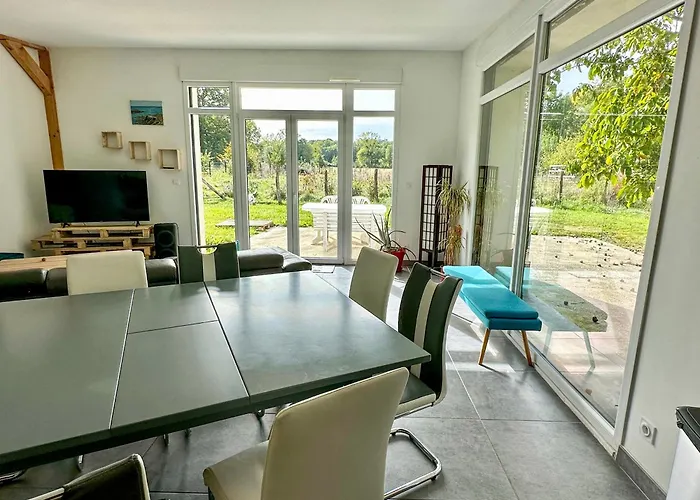 Holiday home Maison Eco-chic 4 Proche Et Troyes Jardin Wifi Nigloland